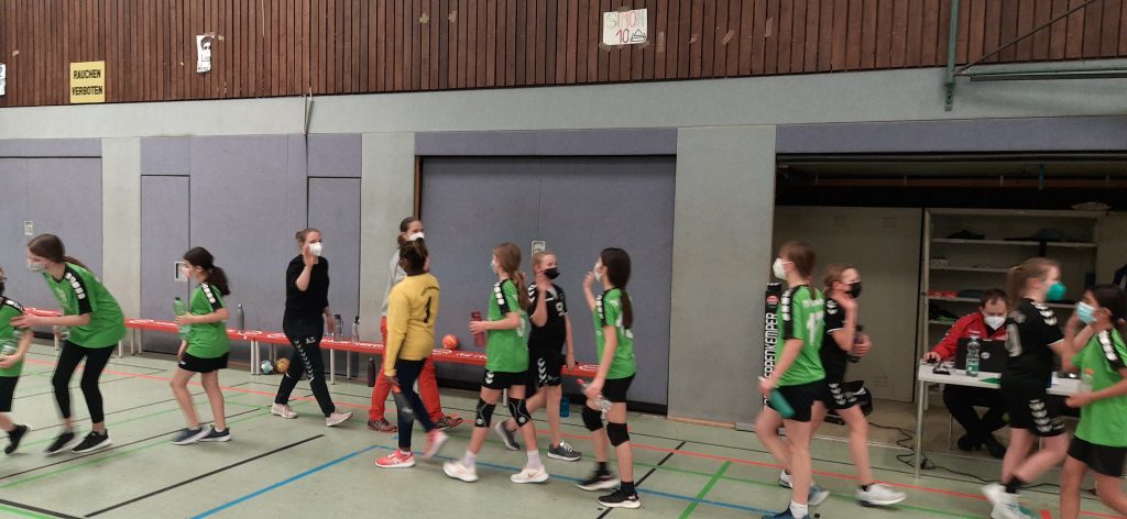Das letzte Heimspiel der Saison der ASV-Mädchen der D2 gegen den TV Beckum an diesem Sonntag zeigte dem Publikum in der ehrwürdigen Stein-Halle noch einmal sehr guten Handball.