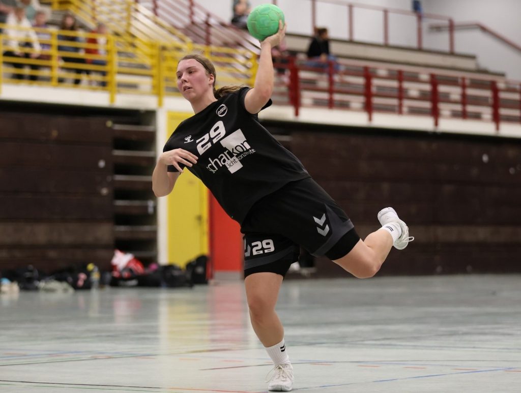 1. Damen verliert Auswärtsspiel mit 28:21