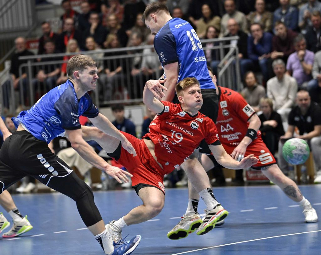 Handball Dritte Liga Hamm Varel Benedikt Kuehn